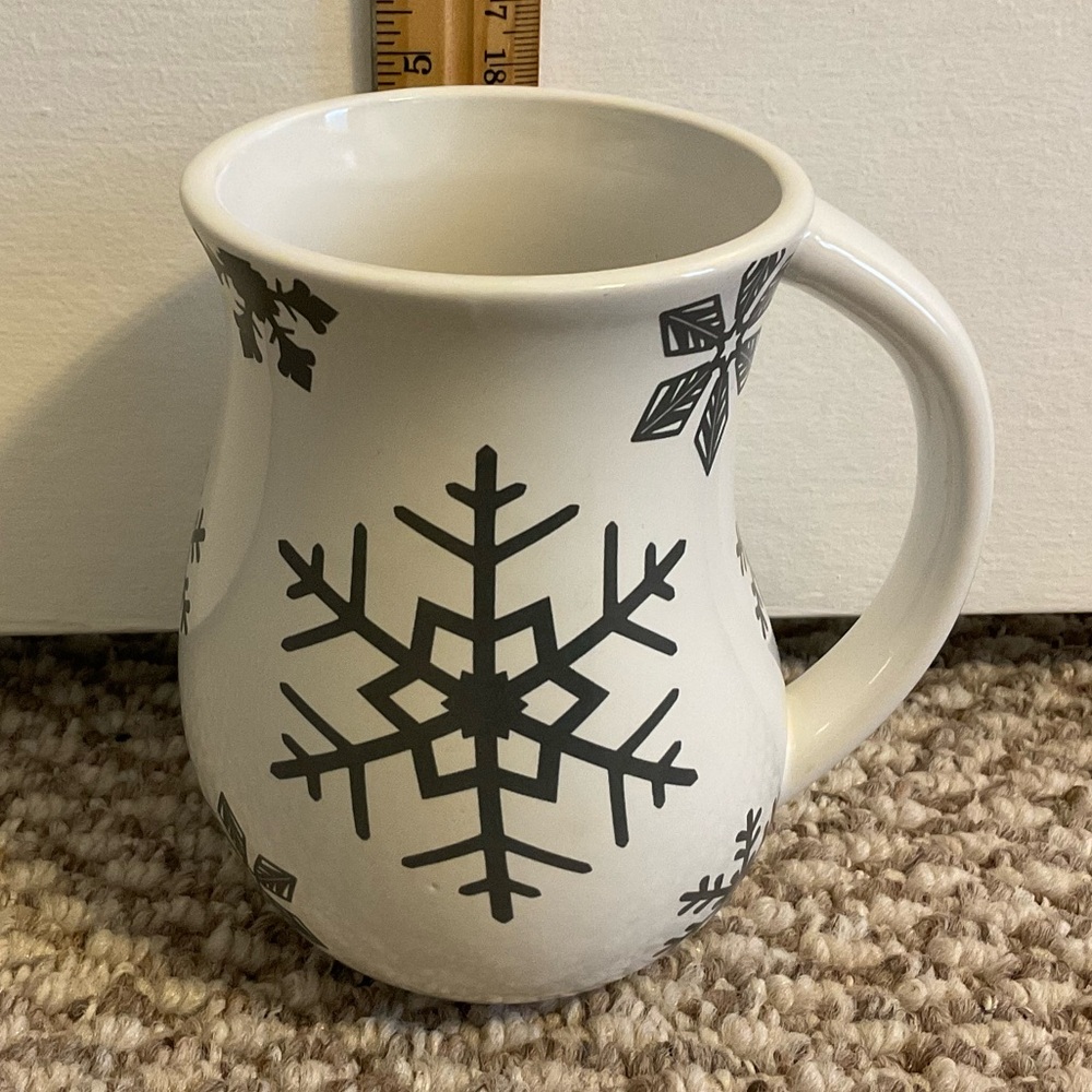 NWOT - Temptations by Tara Snowflake Mug Set - Picture 8 of 15